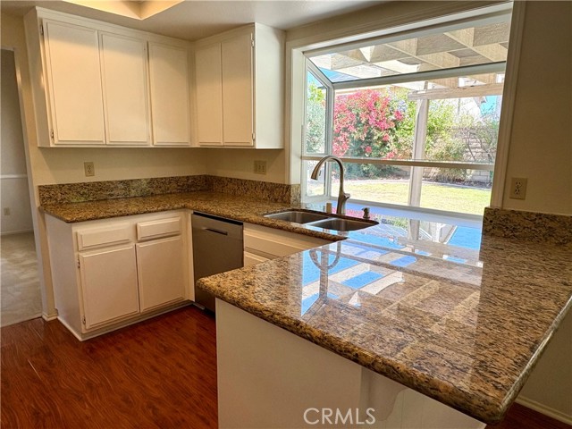 Detail Gallery Image 6 of 23 For 22936 Broadleaf, Lake Forest,  CA 92630 - 3 Beds | 2/1 Baths