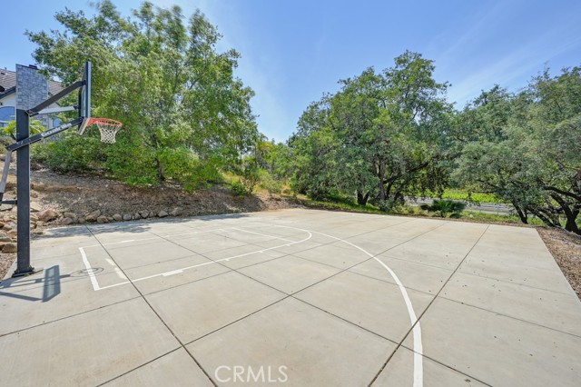 25570 Fuerte Road, Temecula CA: https://media.crmls.org/medias/935709ce-d469-4c42-83ec-cf389e753c39.jpg