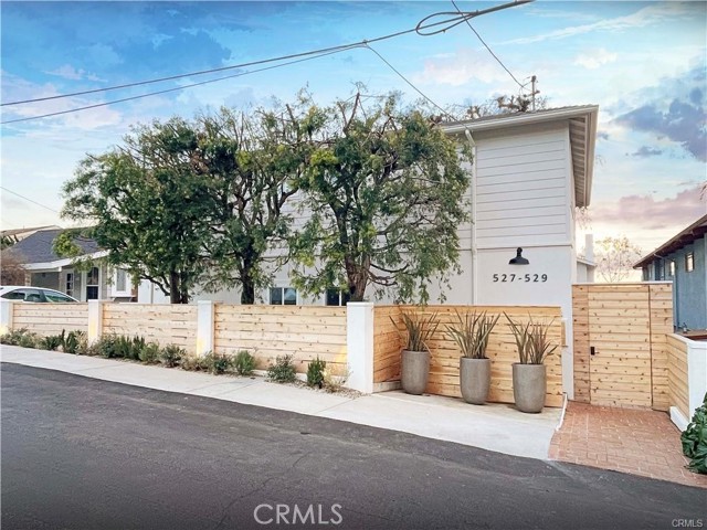 Front Image Thumbnail for CRLG26229222