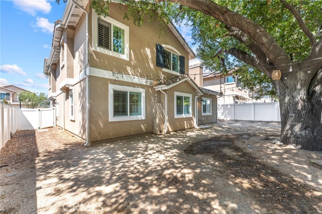 1240 Prabhu Way, Pomona CA: https://media.crmls.org/medias/9357df4f-67ab-45c6-86d0-ce056b7bd9a5.jpg