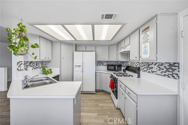 Detail Gallery Image 21 of 49 For 13422 Nicola, Apple Valley,  CA 92308 - 4 Beds | 2 Baths