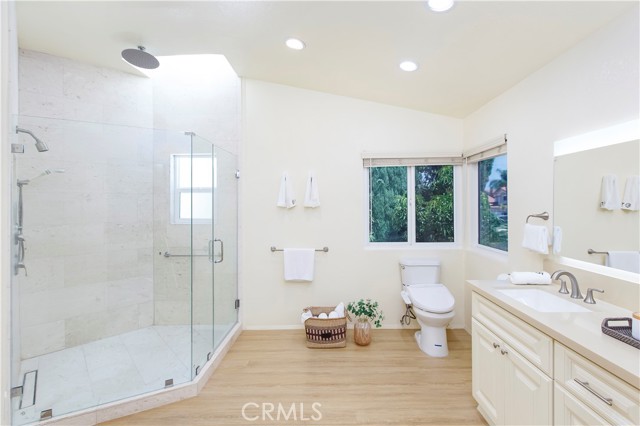 Detail Gallery Image 14 of 31 For 6494 via Del Prado, Chino Hills,  CA 91709 - 5 Beds | 3 Baths