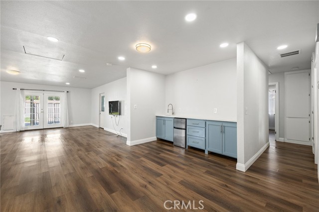 Wet Bar, Dinning area