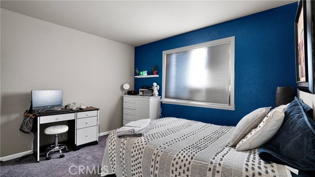 Detail Gallery Image 19 of 36 For 1650 Elmbridge Ln, Hemet,  CA 92545 - 6 Beds | 2/1 Baths