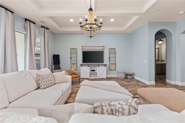 15521 Georges Letour Avenue, Bakersfield CA: https://media.crmls.org/medias/935bd8d3-2a1e-4949-bbb6-99df7925ff96.jpg