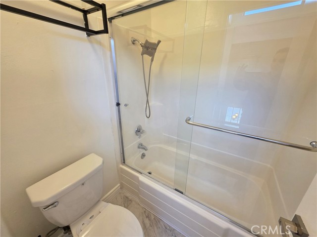Detail Gallery Image 12 of 16 For 5460 White Oak Ave #H310,  Encino,  CA 91316 - 1 Beds | 1/1 Baths