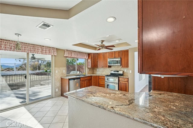 Detail Gallery Image 12 of 35 For 24395 Jacarte, Murrieta,  CA 92562 - 3 Beds | 2/1 Baths