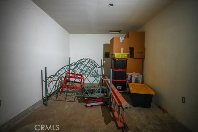 17545 Filbert Street, Fontana CA: https://media.crmls.org/medias/935c99d9-2298-4951-81fd-8b2b002fc1ba.jpg