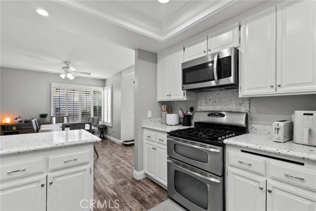 Detail Gallery Image 11 of 33 For 18 Brookdale, Irvine,  CA 92604 - 3 Beds | 2 Baths