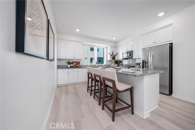 221 Steely, Irvine CA: https://media.crmls.org/medias/935e062e-14e2-47aa-88bf-59a4d3847ae7.jpg