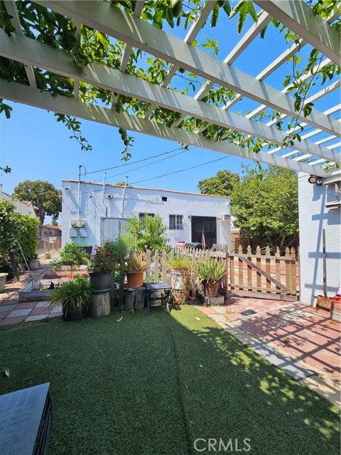 Detail Gallery Image 14 of 15 For 1722 W 60th Pl, Los Angeles,  CA 90047 - – Beds | – Baths