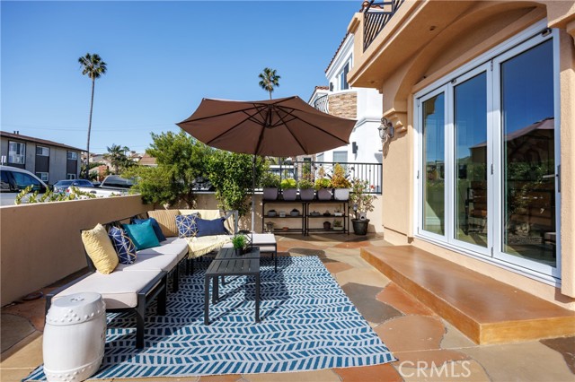 Detail Gallery Image 37 of 42 For 209 Chicago Ave, Huntington Beach,  CA 92648 - 3 Beds | 3/2 Baths