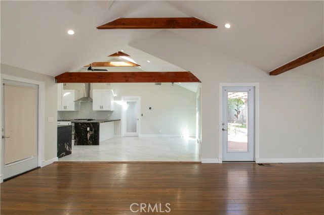 Detail Gallery Image 20 of 57 For 7447 Enfield, Reseda,  CA 91335 - 3 Beds | 2 Baths