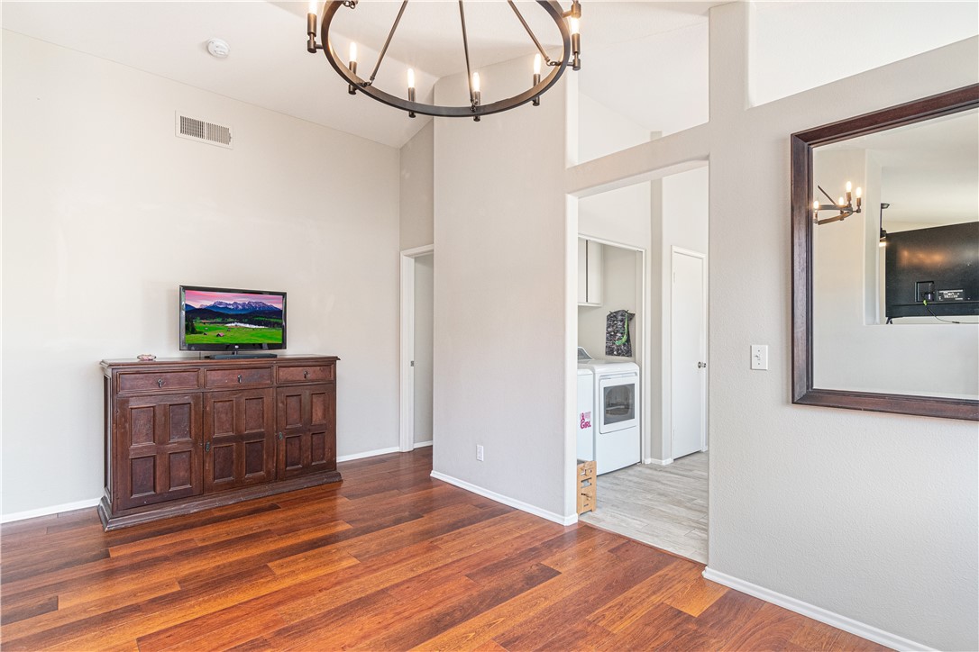 Detail Gallery Image 13 of 36 For 40259 Corte Delfin, Murrieta,  CA 92562 - 2 Beds | 2 Baths