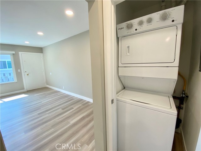 Detail Gallery Image 12 of 12 For 919 E Acacia Ave #D,  Glendale,  CA 91205 - 1 Beds | 1 Baths