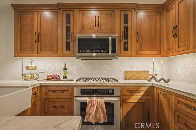366 Lake Resort, Lake Arrowhead, CA 92352
