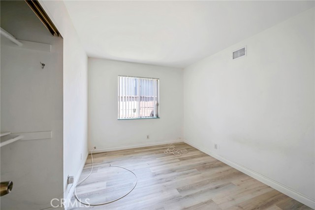 19342 Salmon Lane, Huntington Beach CA: https://media.crmls.org/medias/9360c70e-1b91-4134-bb86-8df3d3511d92.jpg