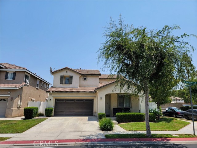 Detail Gallery Image 3 of 17 For 1662 Palermo Dr, Riverside,  CA 92507 - 3 Beds | 2/1 Baths