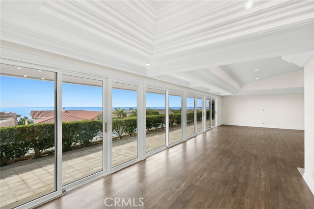4519 Camden Drive, Corona del Mar CA: https://media.crmls.org/medias/9360d880-496f-436d-bf6b-72c24aff1e87.jpg