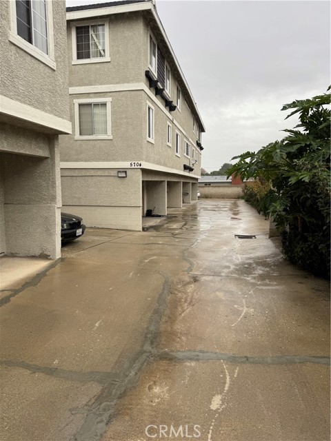 Detail Gallery Image 2 of 32 For 5704 Sultana Ave #D,  Temple City,  CA 91780 - 3 Beds | 2/1 Baths