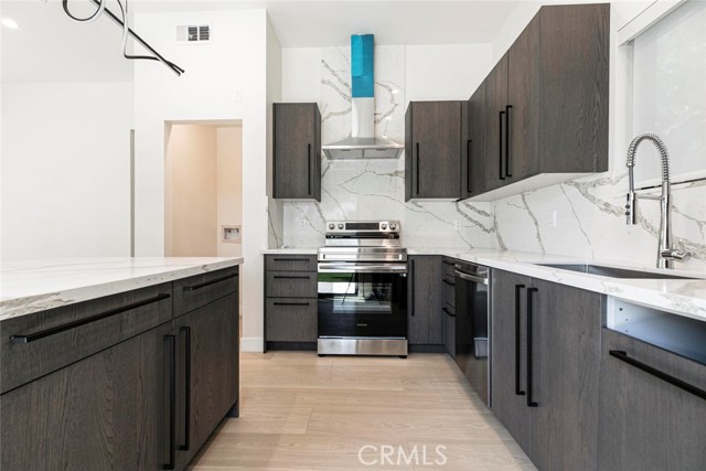 Detail Gallery Image 9 of 29 For 17434 Index St, Granada Hills,  CA 91344 - 3 Beds | 2 Baths