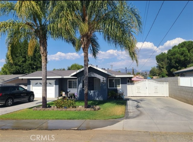 Detail Gallery Image 1 of 5 For 34994 Vickey Way, Yucaipa,  CA 92399 - 4 Beds | 2 Baths