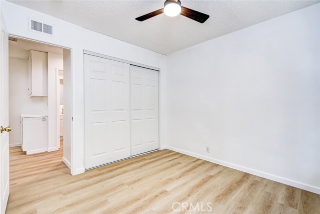 20102 Plaza De Madrid, Cerritos CA: https://media.crmls.org/medias/9362c4f9-6623-4ca5-b18e-66c3e0e3fe70.jpg