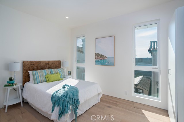 Bedroom 1 (Unit A)