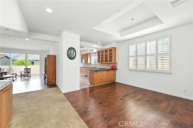 4931 Shoreline Way, Oxnard CA: https://media.crmls.org/medias/93636355-cbe6-49d4-8a10-18da63a25886.jpg
