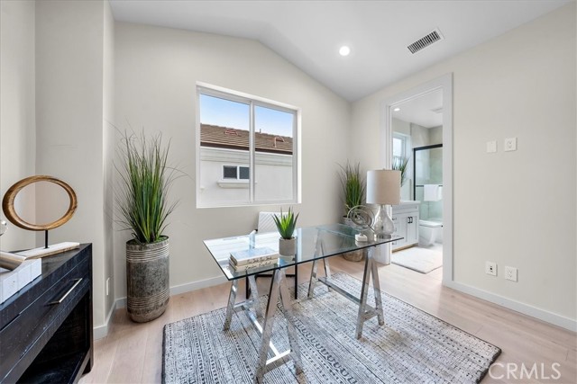 2606 MacKay Lane, Redondo Beach, California 90278, 5 Bedrooms Bedrooms, ,4 BathroomsBathrooms,Residential,Sold,MacKay,SB23014119