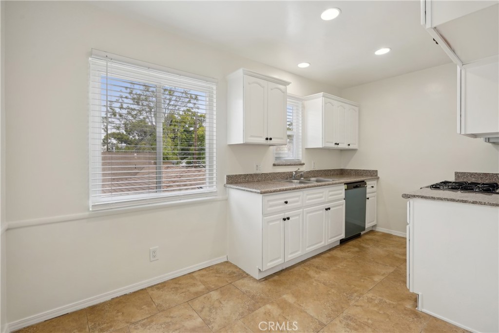 MLS #AR25090673 image #5