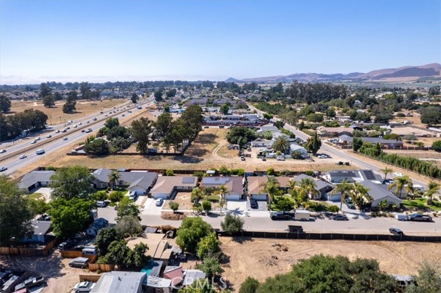 448 Grove Lane, Nipomo CA: https://media.crmls.org/medias/9365972e-dc0c-464e-b95d-5f729a0d4e0e.jpg
