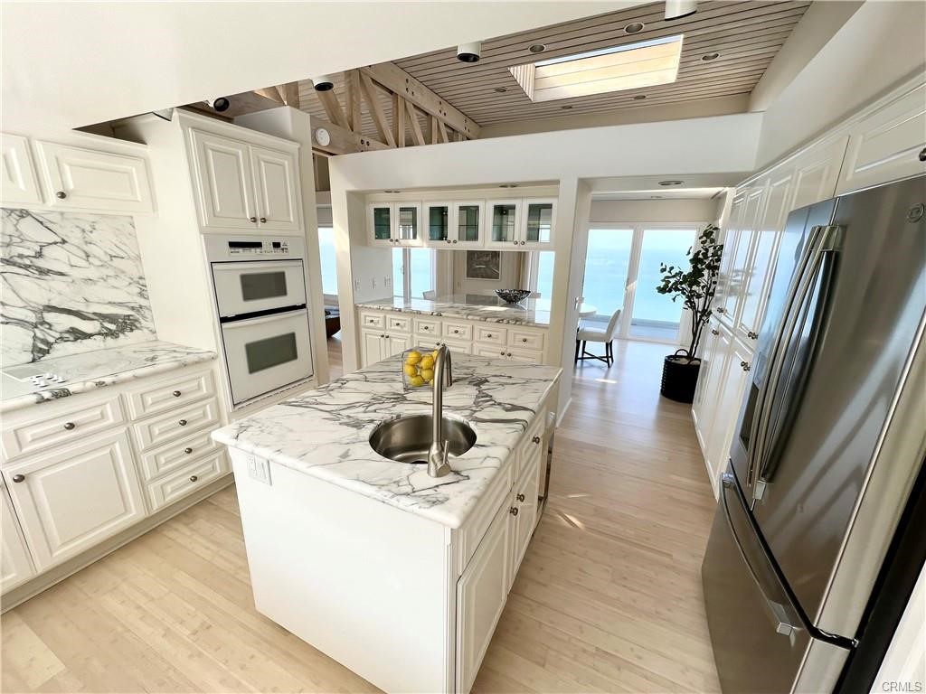 Detail Gallery Image 11 of 24 For 3329 Ocean Bld, Corona Del Mar,  CA 92625 - 2 Beds | 2/1 Baths