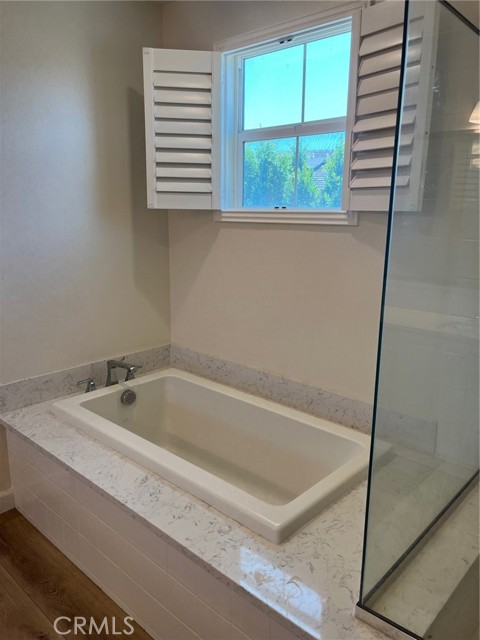 3996 S Somerston Way, Ontario CA: https://media.crmls.org/medias/9366dc9f-f1ba-49c8-a231-0948d5ec3189.jpg