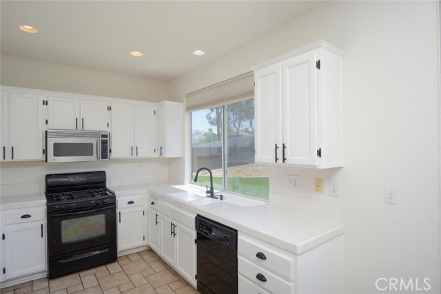 27292 Eagles Nest Drive, Corona CA: https://media.crmls.org/medias/936714ac-4386-4efe-9762-ad2358eba82f.jpg
