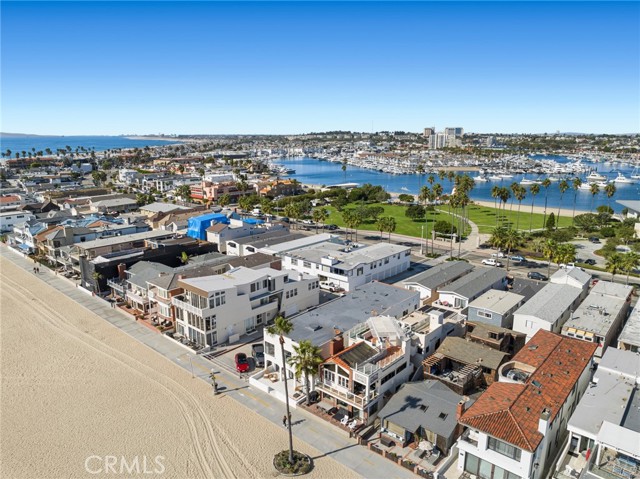 Detail Gallery Image 70 of 74 For 1628 W Oceanfront, Newport Beach,  CA 92663 - 13 Beds | 11 Baths
