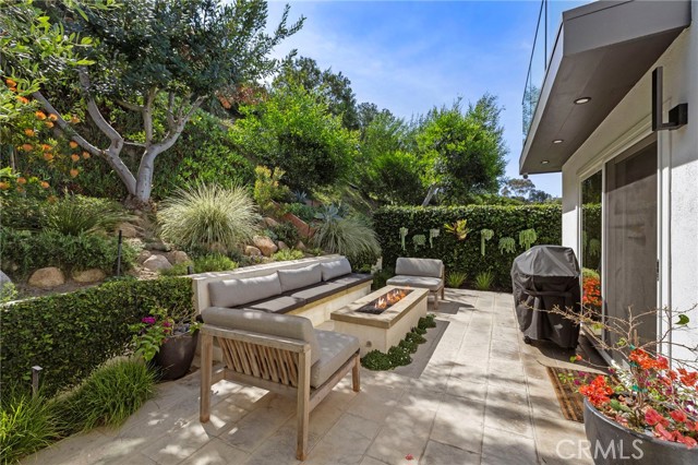 Detail Gallery Image 32 of 41 For 3121 Bern Dr, Laguna Beach,  CA 92651 - 5 Beds | 2/1 Baths