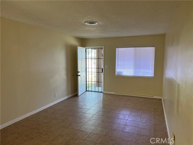 Detail Gallery Image 11 of 21 For 421 S 7th St, Blythe,  CA 92225 - 5 Beds | 2 Baths
