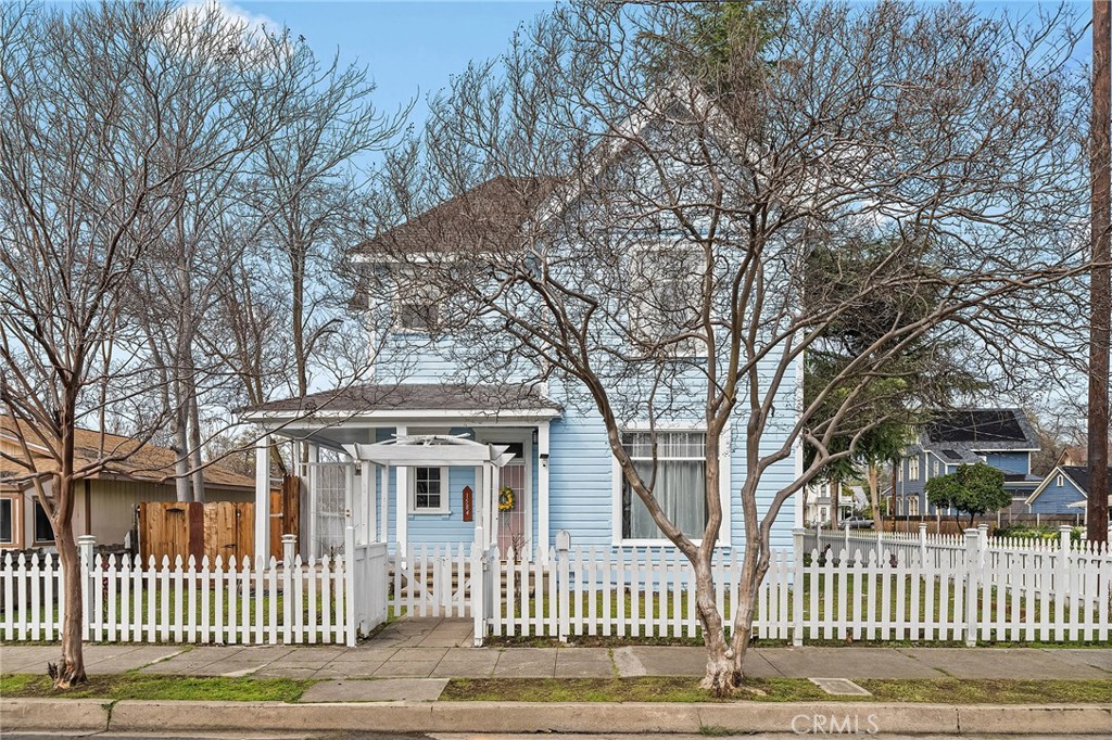 1584 Robinson Street