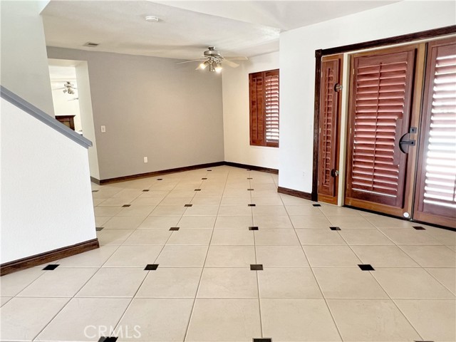 25699 Vista Famoso Drive, Moreno Valley CA: https://media.crmls.org/medias/9369f4f8-ccc2-4b8c-9ba2-377225f3b2ac.jpg