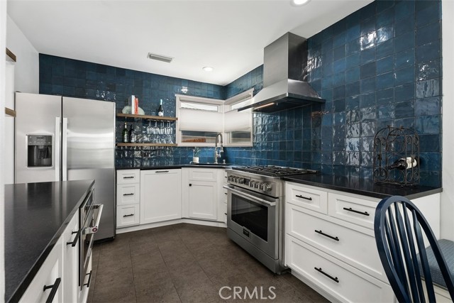 Detail Gallery Image 10 of 28 For 3556 Rutgers Ave, Long Beach,  CA 90808 - 3 Beds | 2 Baths