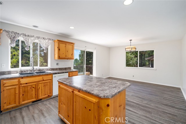30979 Summit Drive, Running Springs, CA 92382