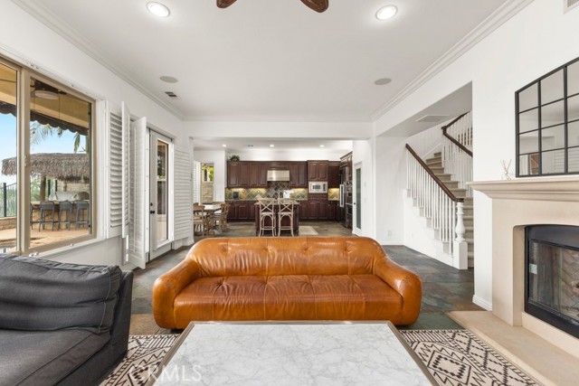 Detail Gallery Image 9 of 48 For 4067 Hoosier Lawn Way, Yorba Linda,  CA 92886 - 4 Beds | 3/1 Baths