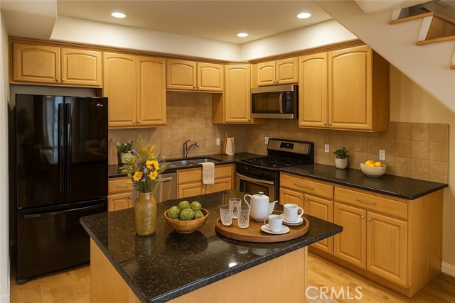 11501 Hatteras Street, North Hollywood CA: https://media.crmls.org/medias/936b441d-35e6-48bf-b127-8245d25102e8.jpg