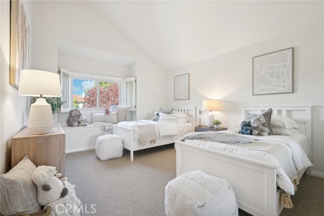 6 Village Circle, Manhattan Beach, California 90266, 4 Bedrooms Bedrooms, ,2 BathroomsBathrooms,Residential,For Sale,Village,SB24195820