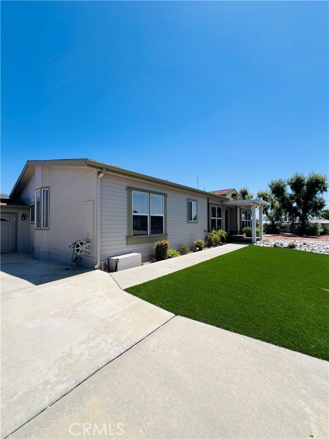 38445 Via Taffia, Murrieta CA: https://media.crmls.org/medias/936c94a2-32a5-4d1a-8b93-41bb887eecaa.jpg