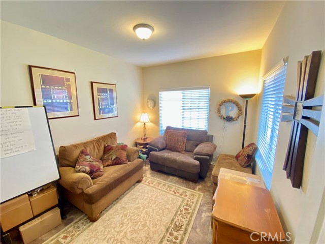 Detail Gallery Image 20 of 48 For 187 Pinewood Ct, Calimesa,  CA 92320 - 5 Beds | 3/1 Baths