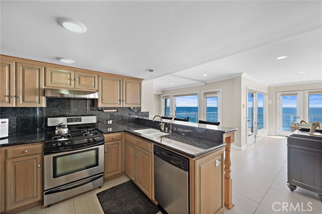 Detail Gallery Image 10 of 20 For 603 S Coast Hwy #B,  Laguna Beach,  CA 92651 - 1 Beds | 1 Baths