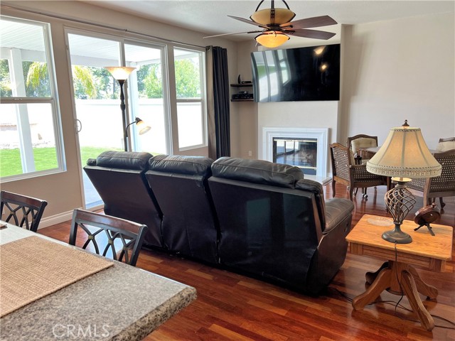 Detail Gallery Image 9 of 28 For 16187 Cousins Cir, Riverside,  CA 92503 - 5 Beds | 3 Baths