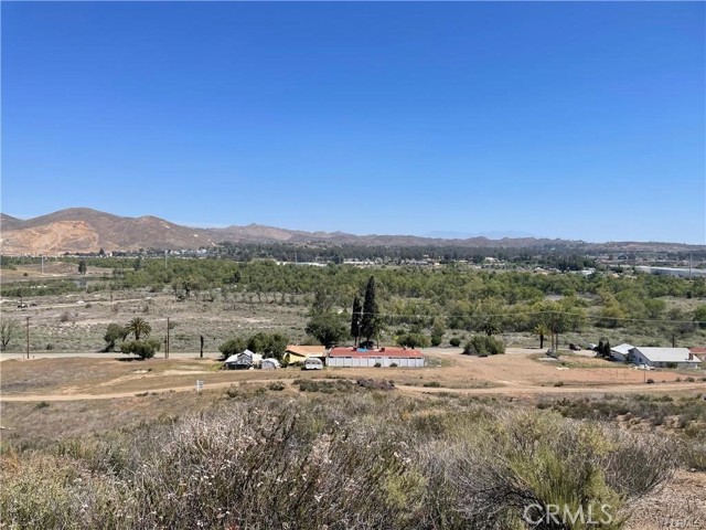 Detail Gallery Image 6 of 6 For 19 Bay Ave, Lake Elsinore,  CA 92530 - – Beds | – Baths